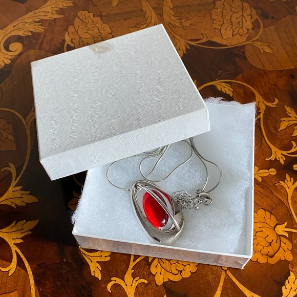 Blood Red and Silver Pendant Necklace - Picture 7 of 9